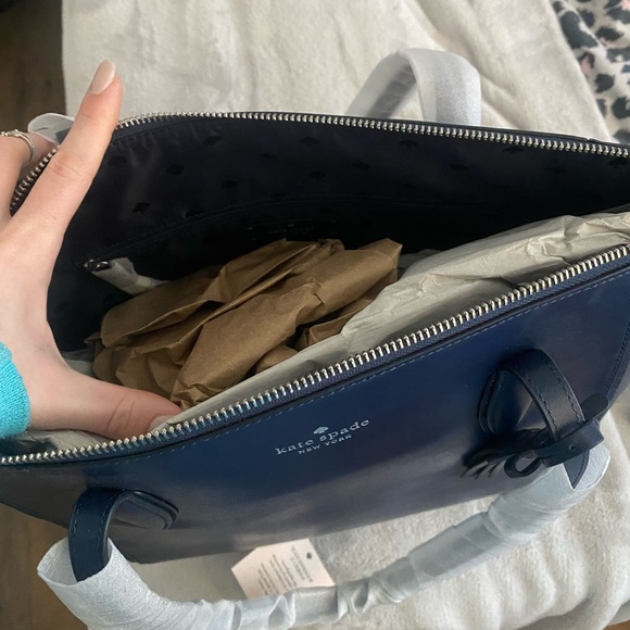 Kate spade tote - Picture 3 of 3